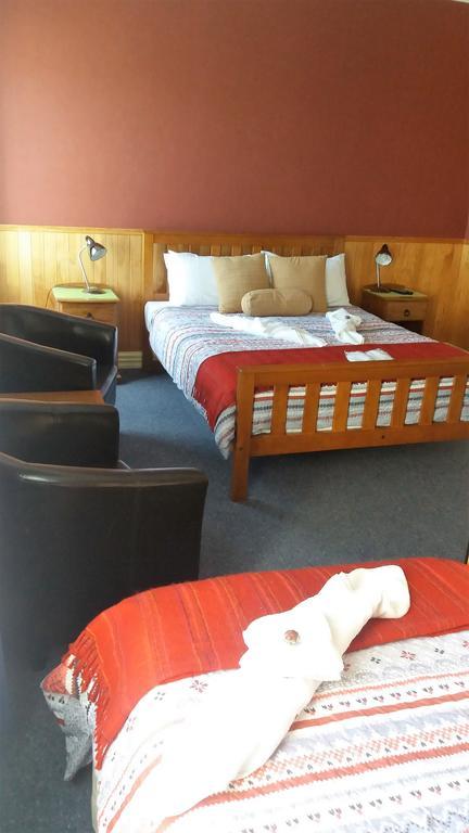 Stony River Hotel Okato Exterior foto